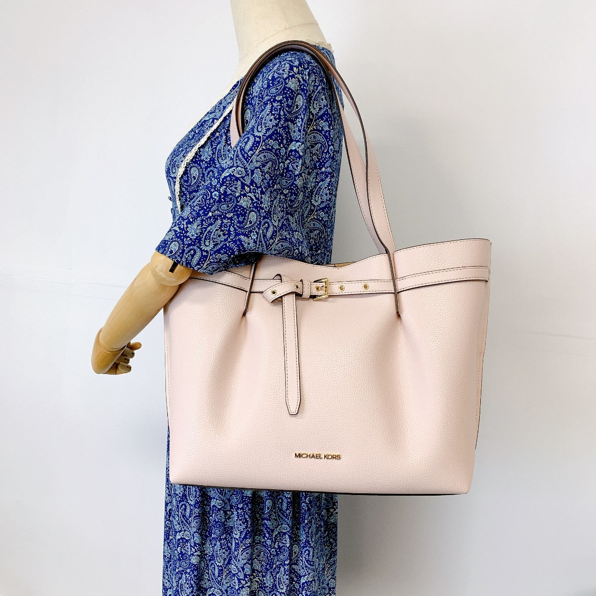MICHAEL KORS 35H0GU5T9T Emilia Large Pebbled Leather Tote Bag In Powder Blush MICHAEL KORS 35H0GU5T9T Emilia Large Pebbled Leather Tote Bag In Powder Blush